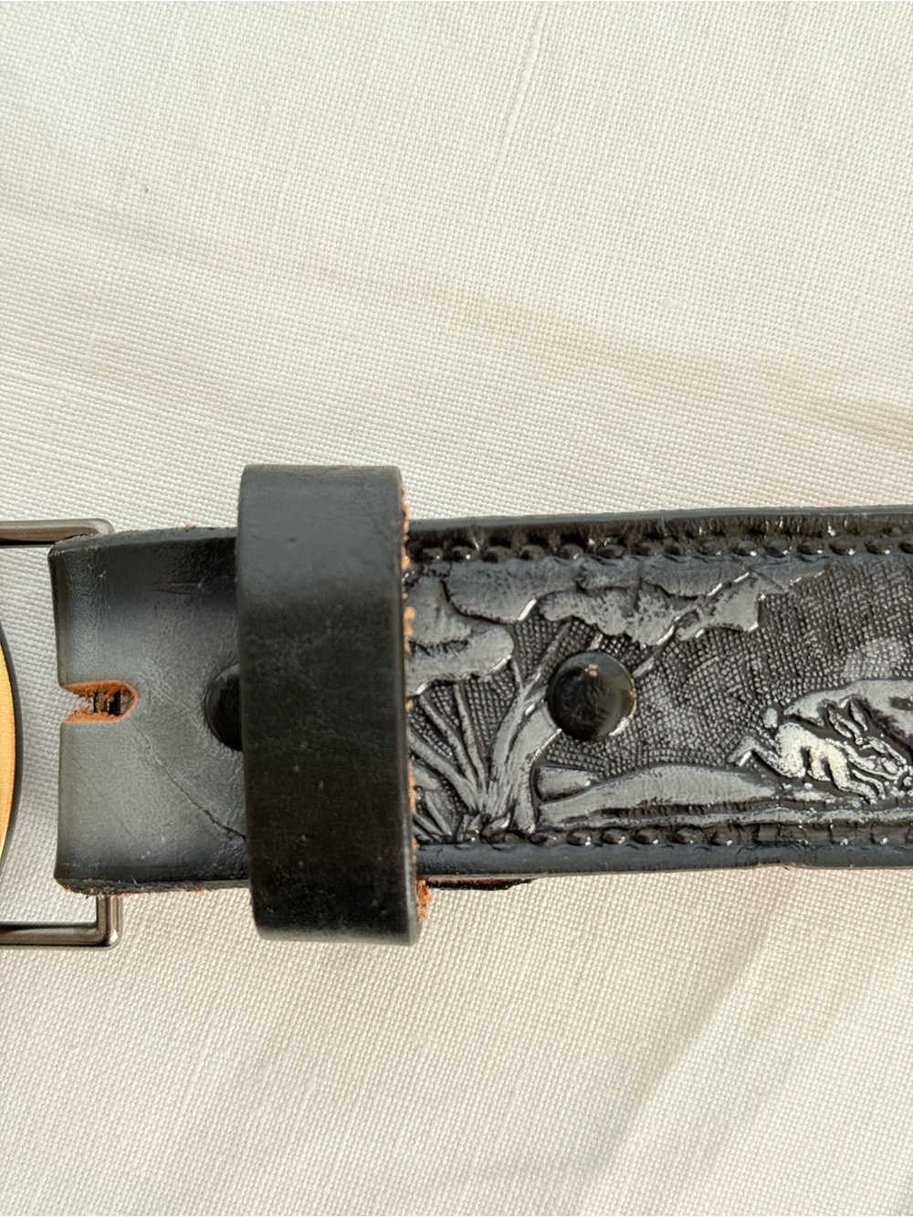 Vintage Harley Davidson
Hand Tooled Black Leather Belt - Picture 5 of 10